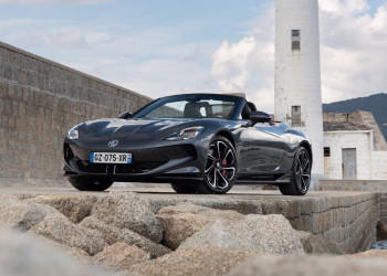 Le roadster sportif électrique Cyberster perpétue la lignée des voitures de sport MG