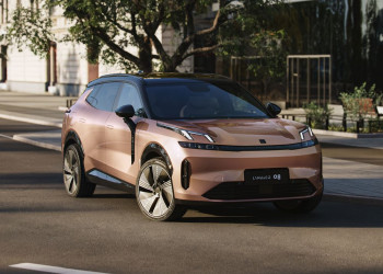 Le SUV Lynk & Co 08 hydride rechargeable offre une autonomie électrique de 200 km
