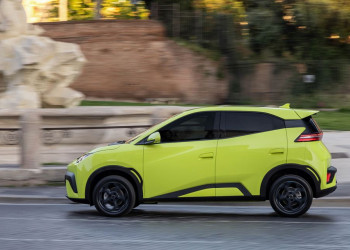 La citadine électrique Byd Dolphin Surf repose sur la e-Platform 3.0 et une batterie Blade