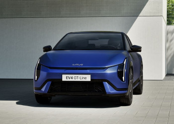 La berline électrique Kia EV4 Fastback affiche un design avant-gardiste