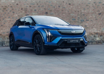 Le SUV électrique de luxe de taille intermédiaire Cadillac Optiq affiche une allure affirmée
