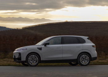 Le SUV compact Leapmotor B10 e-Hybrid à prolongateur d'autonomie offre jusqu'à 900 km d'autonomie