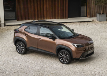 Le SUV urbain Toyota Yaris Cross mis à jour en approche