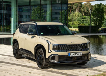 Kia Seltos : un SUV hybride de taille compacte au style robuste