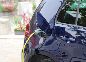 17,5% des places de parking en immeubles collectifs couvertes par un opérateur de recharge