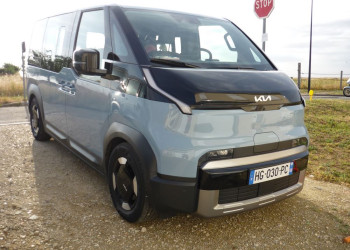 Voiture électrique: la puissance de recharge de la batterie importe plus que l'autonomie