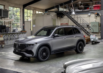 Le SUV compact sept places électrique Mercedes EQB s'offre une mise à jour