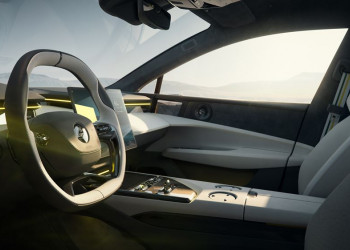 La berline de grand tourisme Lotus Emeya fait partie des GT électriques les plus rapides au monde