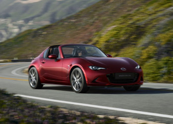 Le roadster biplace à toit rigide rétractable Mazda MX-5 RF s'offre quelques évolutions stylistiques