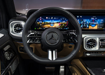 Le tout-terrain de luxe Mercedes-Benz Classe G embarque des systèmes d'entraînement électrifiés