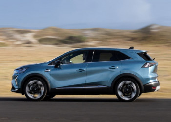 Le véhicule compact polyvalent Renault Symbioz revendique l'ADN des voitures à vivre