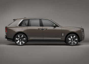 Le SUV Rolls-Royce Cullinan restylé répond à l'évolution des codes du luxe