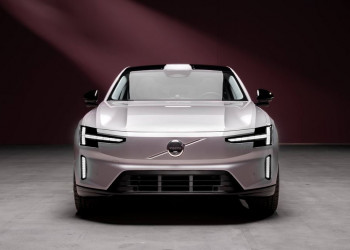 La grande routière Volvo ES90 électrique mélange les genres