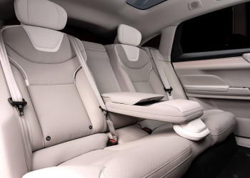 La grande routière Volvo ES90 électrique mélange les genres