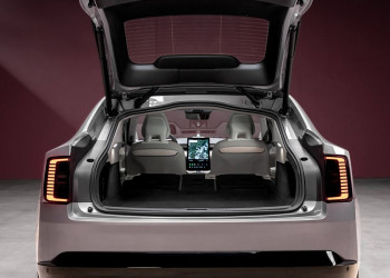 La grande routière Volvo ES90 électrique mélange les genres