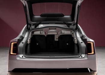 La grande routière Volvo ES90 électrique mélange les genres