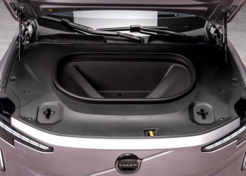 La grande routière Volvo ES90 électrique mélange les genres