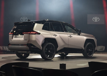 La sixième génération du Toyota RAV4 arbore un design extérieur robuste