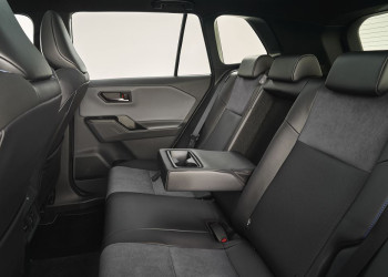 La sixième génération du Toyota RAV4 arbore un design extérieur robuste
