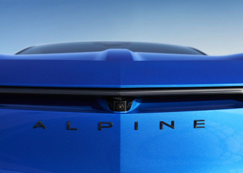 Le sport fastback compact Alpine A390 embarque trois moteurs électriques constituant une transmission intégrale