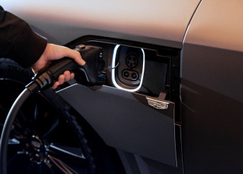 La Cadillac Lyriq-V est la Cadillac la plus rapide jamais produite et entièrement électrique
