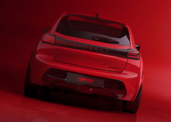 La Peugeot E-208 GTi embarque un moteur électrique de 280 ch