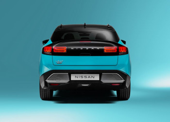 La Nissan Leaf électrique affiche un style fluide de crossover aérodynamique affûté