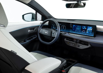 La Nissan Leaf électrique affiche un style fluide de crossover aérodynamique affûté