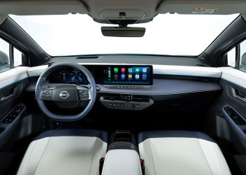 La Nissan Leaf électrique affiche un style fluide de crossover aérodynamique affûté