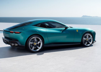 La Ferrari Amalfi interprète l'esprit sportif de Ferrari offrant une expérience de conduite sans compromis