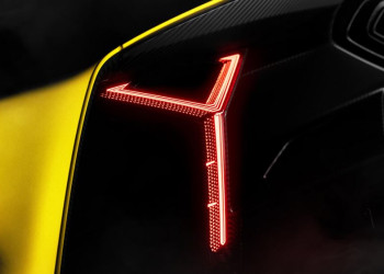 La supercar Lamborghini Fenomeno embarque un bloc V12 hybride développant 1080 ch