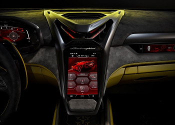 La supercar Lamborghini Fenomeno embarque un bloc V12 hybride développant 1080 ch