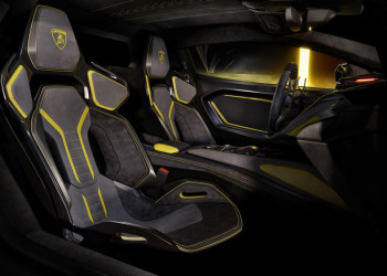 La supercar Lamborghini Fenomeno embarque un bloc V12 hybride développant 1080 ch