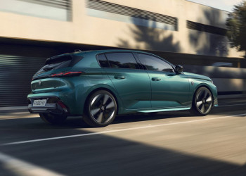 La Peugeot 308 bénéficie d'une nouvelle face avant illuminée