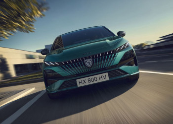 La Peugeot 308 bénéficie d'une nouvelle face avant illuminée