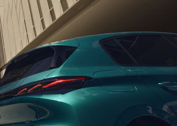 La Peugeot 308 bénéficie d'une nouvelle face avant illuminée