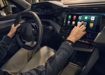 La Peugeot 308 bénéficie d'une nouvelle face avant illuminée