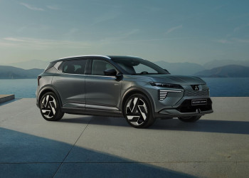 Le SUV compact électrique Mitsubishi Eclipse Cross offre une autonomie de plus de 600 km avec une batterie de 87 kWh
