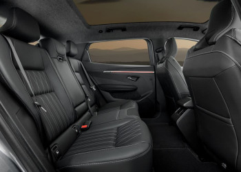 Le SUV compact électrique Mitsubishi Eclipse Cross offre une autonomie de plus de 600 km avec une batterie de 87 kWh