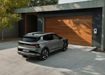 Le SUV compact électrique Mitsubishi Eclipse Cross offre une autonomie de plus de 600 km avec une batterie de 87 kWh