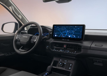 La neuvième génération du pick-up Toyota Hilux Double Cabine passe à l'électrique