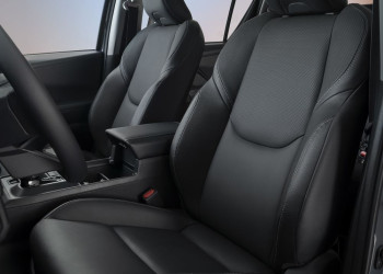 La neuvième génération du pick-up Toyota Hilux Double Cabine passe à l'électrique