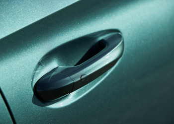 La MG4 EV revient dans une version dotée d'améliorations techniques sur la partie électrique