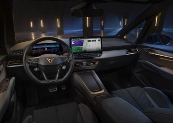 La Cupra Born électrique restylée affiche un design percutant