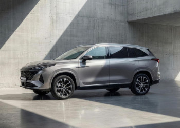 Le grand SUV MGS9 propose sept places sur trois rangées de sièges