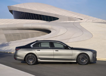 La limousine de luxe BMW Série 7 intègre les technologies de la Neue Klasse