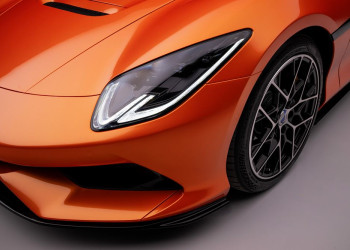 La supercar électrique Denza Z coupé affiche des performances extrêmes