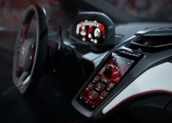 La Lamborghini Revuelto SV à moteur V12 hybride développe 1 065 ch