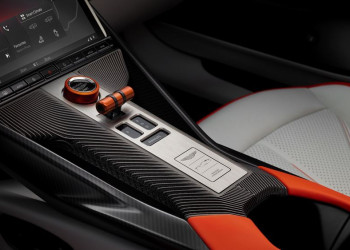 La supercar Aston Martin Valen est propulsée par un moteur V12 biturbo 5.2 litres de 850 ch