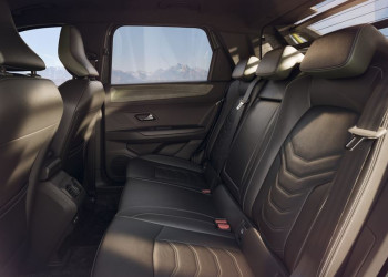 Le pick-up Renault Niagara revendique un caractère tout-terrain dans un confort de SUV